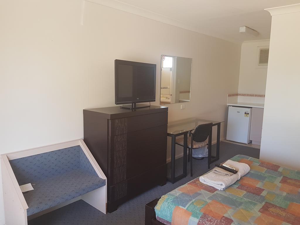 Carnarvon Gateway Motel Екстериор снимка