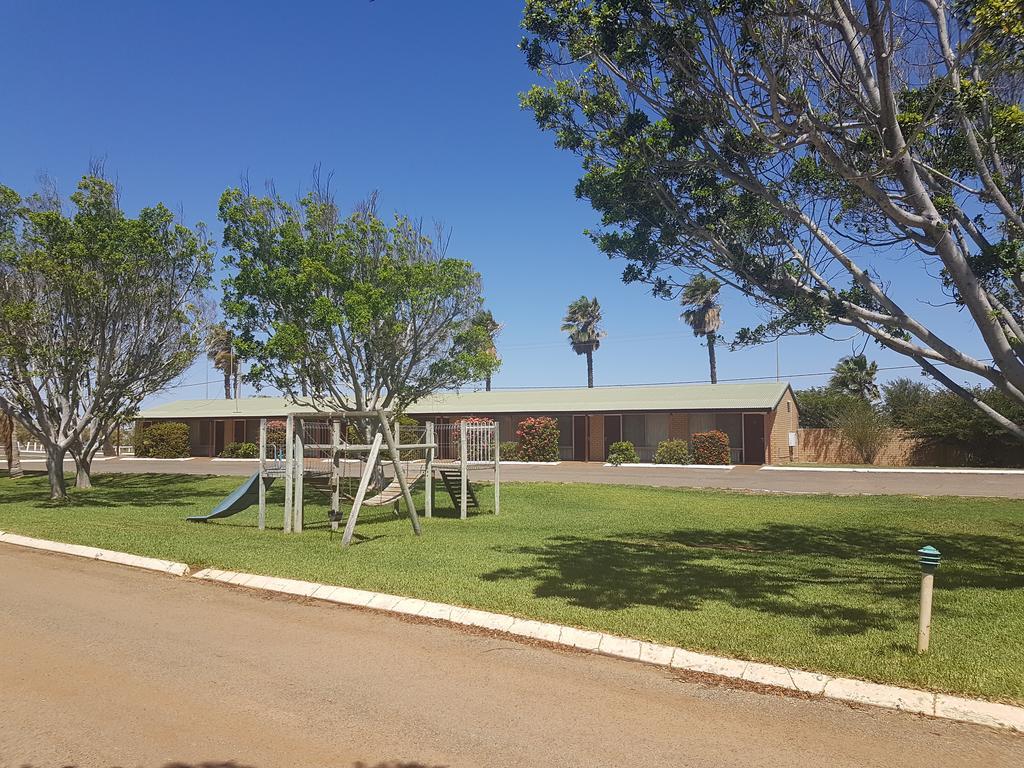 Carnarvon Gateway Motel Екстериор снимка